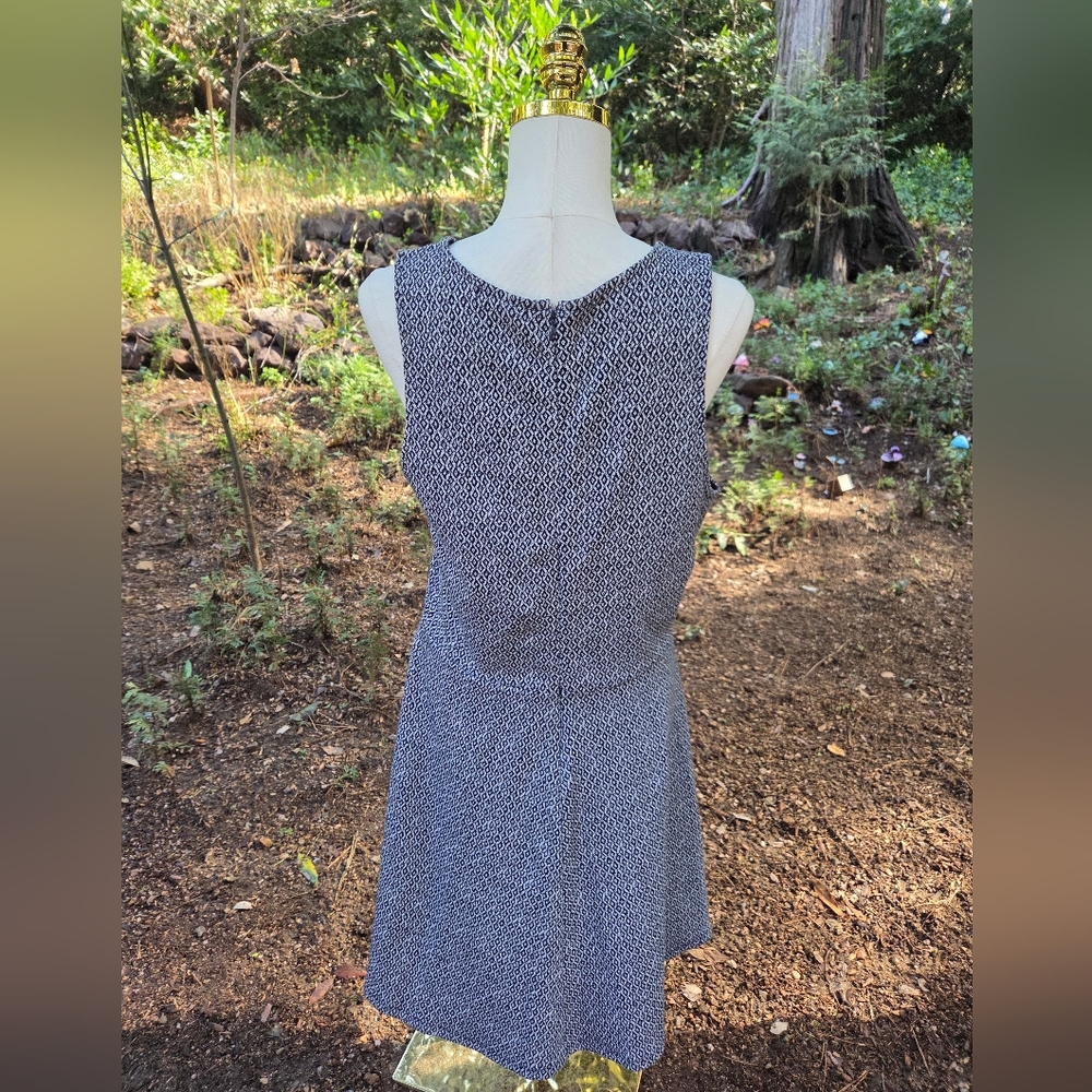 GAP Black and White Sleeveless A-Line Midi Dress - Picture 5 of 5